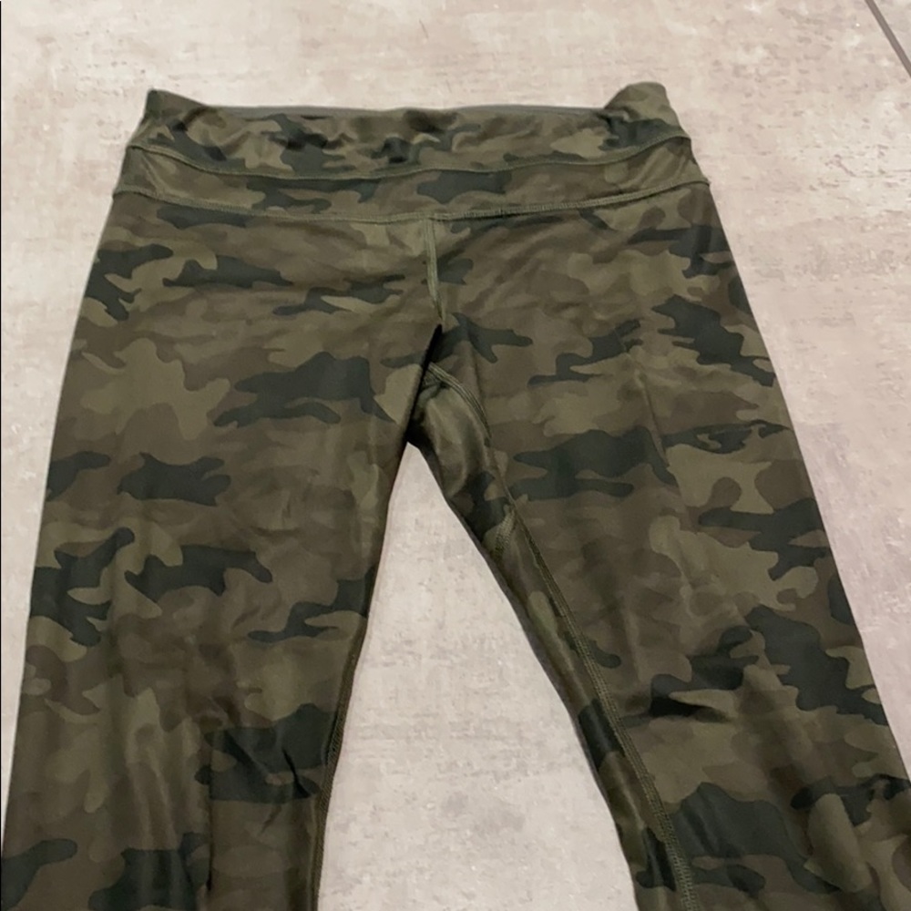 Lululemon camo leggings